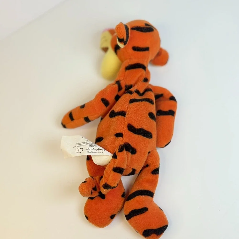 Disney Tigger 8
